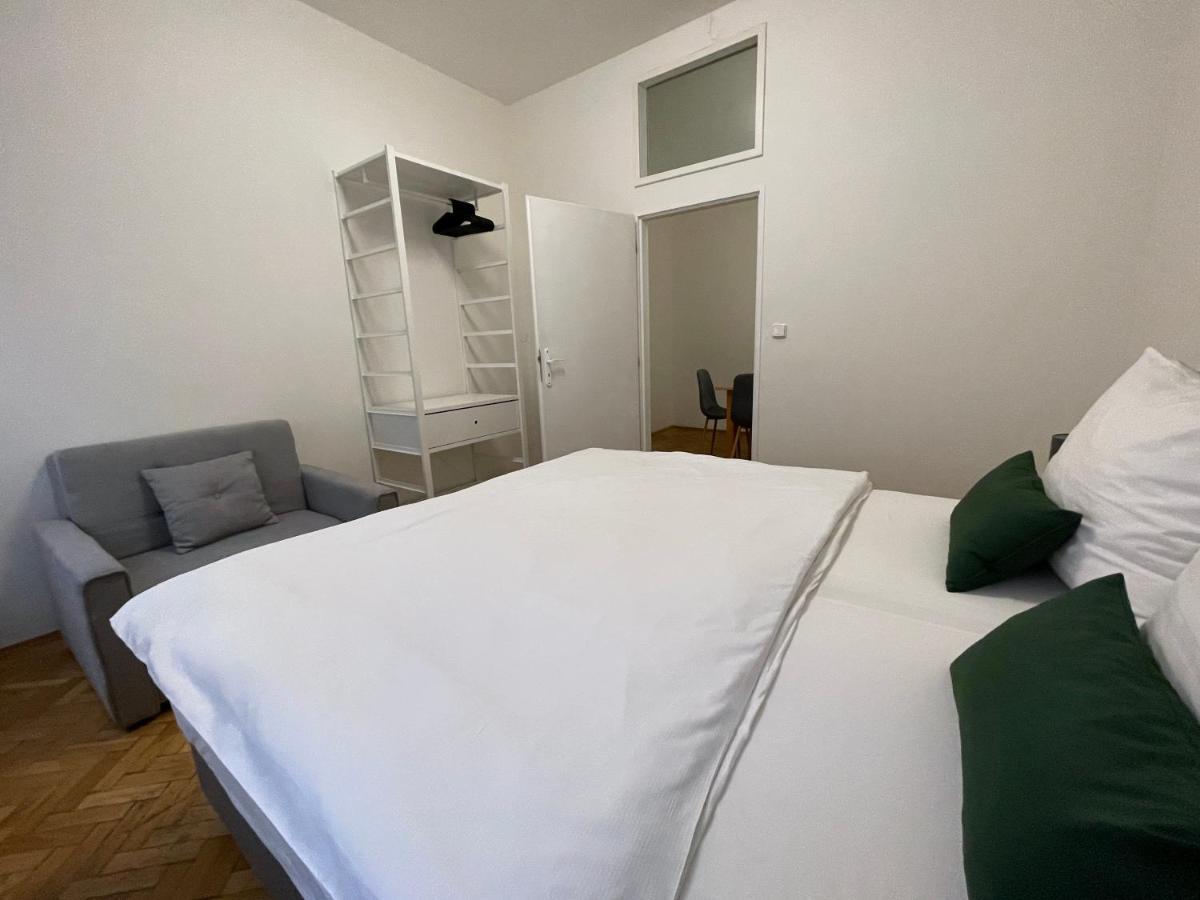 White Swan Boutique Apartment *